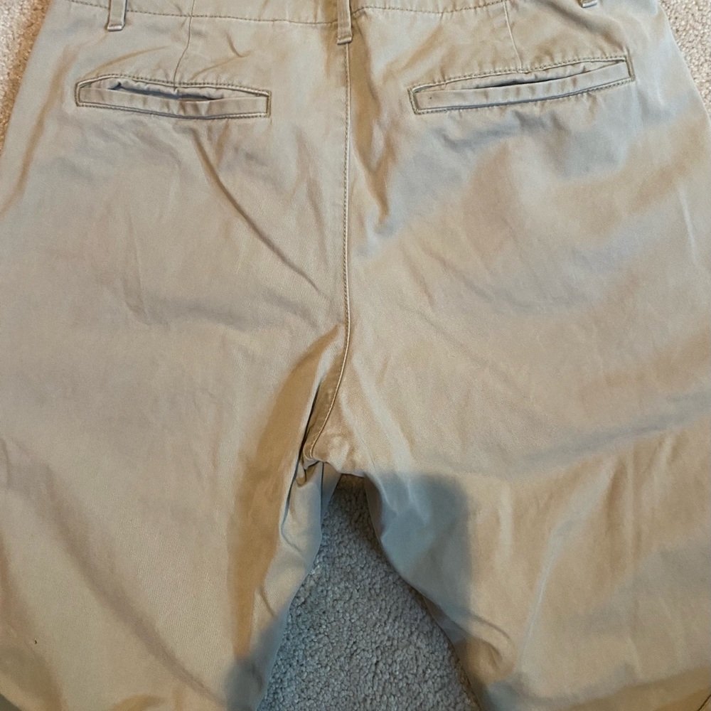 MENS KHAKIS BY GAP W31 L34